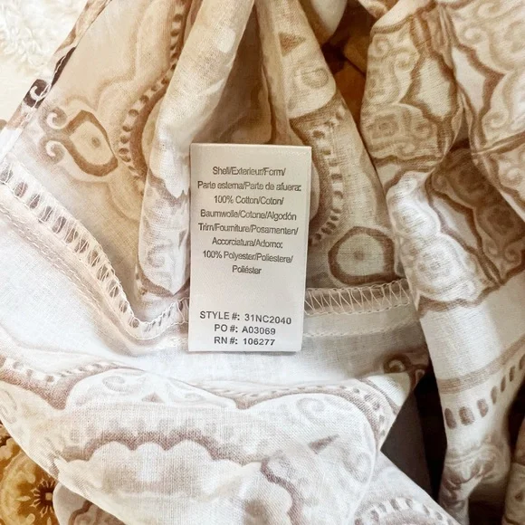 Med Hale Bob Floral Flutter Sleeve Top - Picture 6 of 6